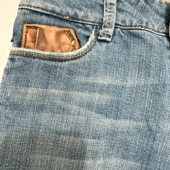 Vigoss Womens 27 Denim Jeans Distressed Leather Rivet Flap - Picture 2 of 6